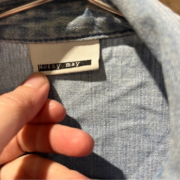Noisy May Denim Fringe Shirt - Picture 4 of 6